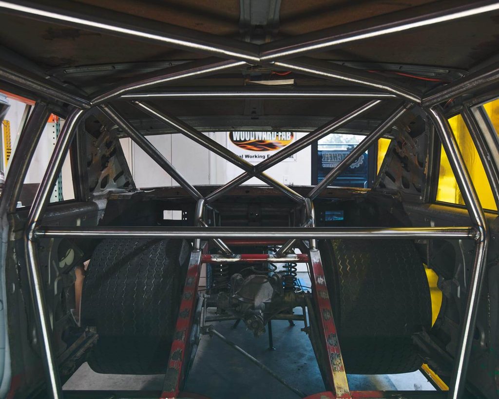 Roll cage design and fabrication
